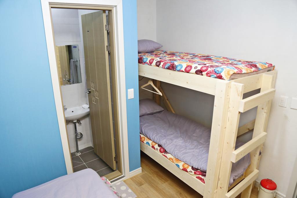 Op 102 Guesthouse Gyeongju Bagian luar foto