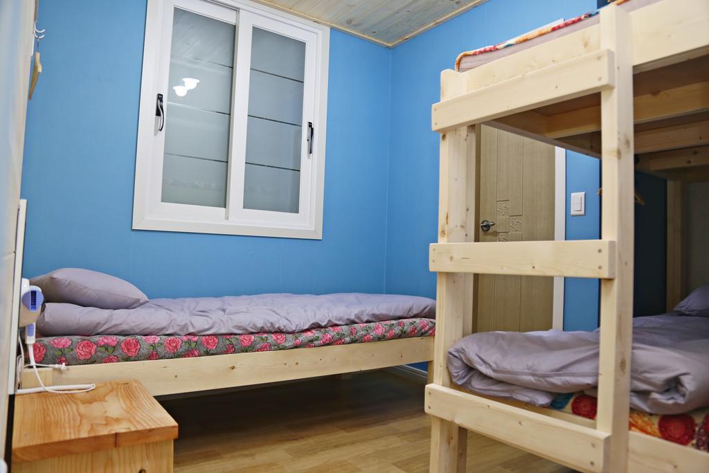 Op 102 Guesthouse Gyeongju Bagian luar foto