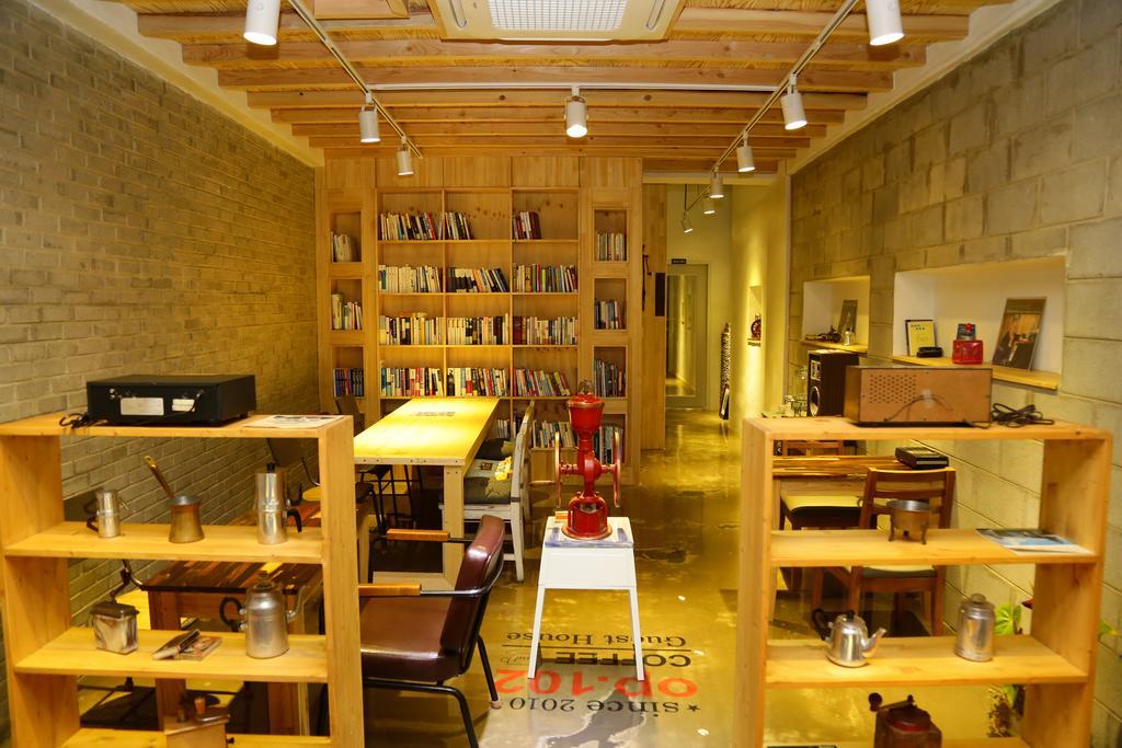Op 102 Guesthouse Gyeongju Bagian luar foto